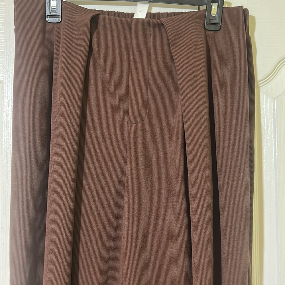 Halara Brown Pleated Trousers L reg